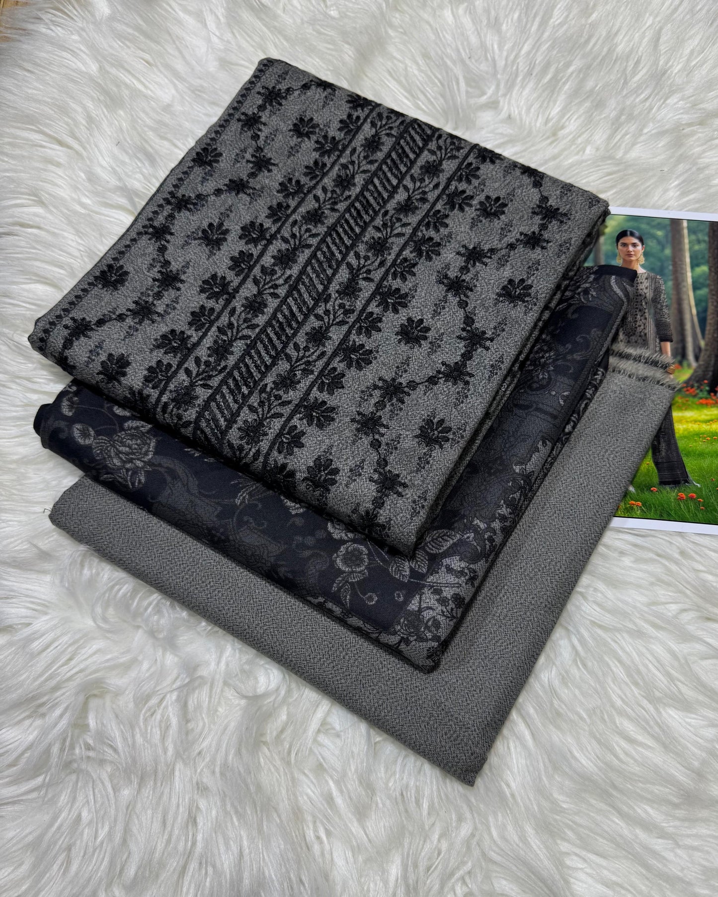 Unstitched - Dhanak 3pc Embroidered Suit