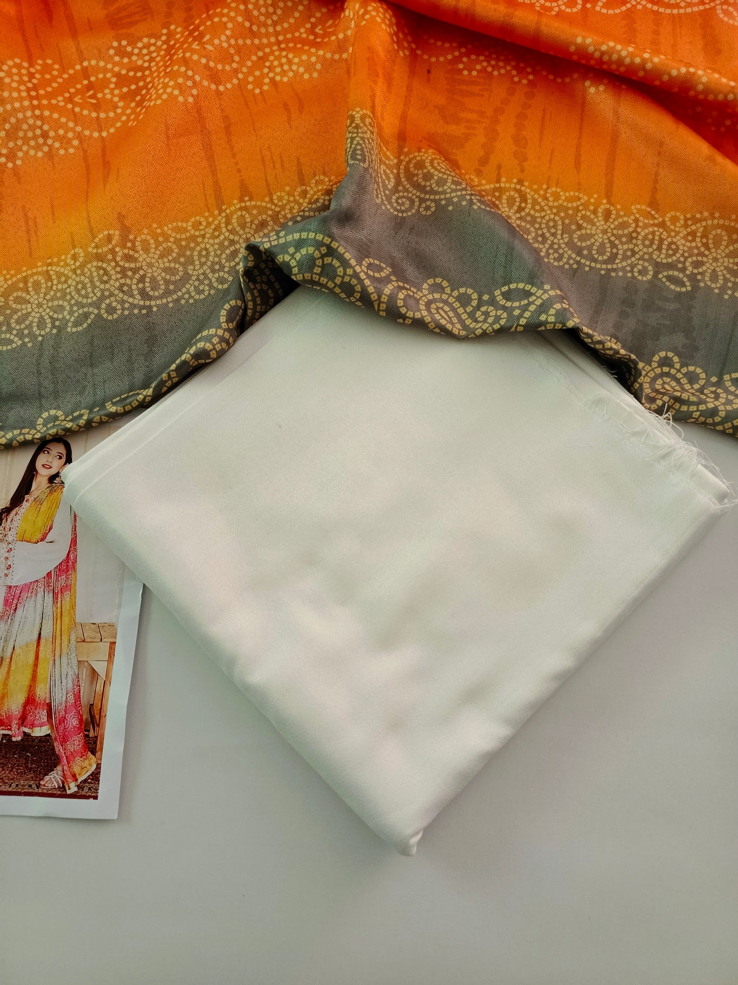 Unstitched - Dhanak 3pc Embroidered Suit