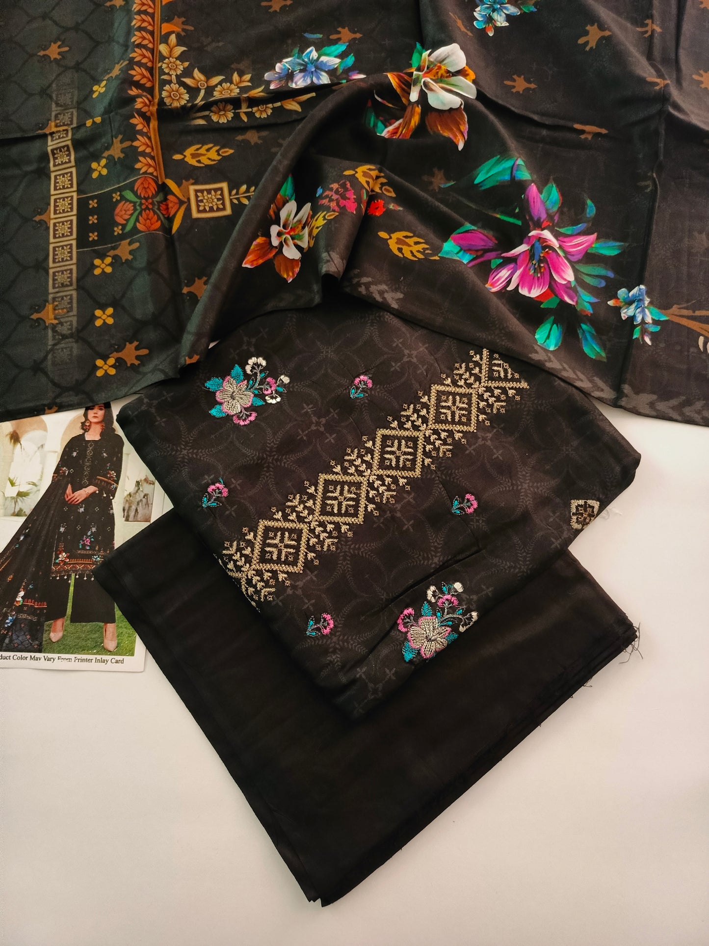 Unstitched - Linen 3pc Embroidered Suit