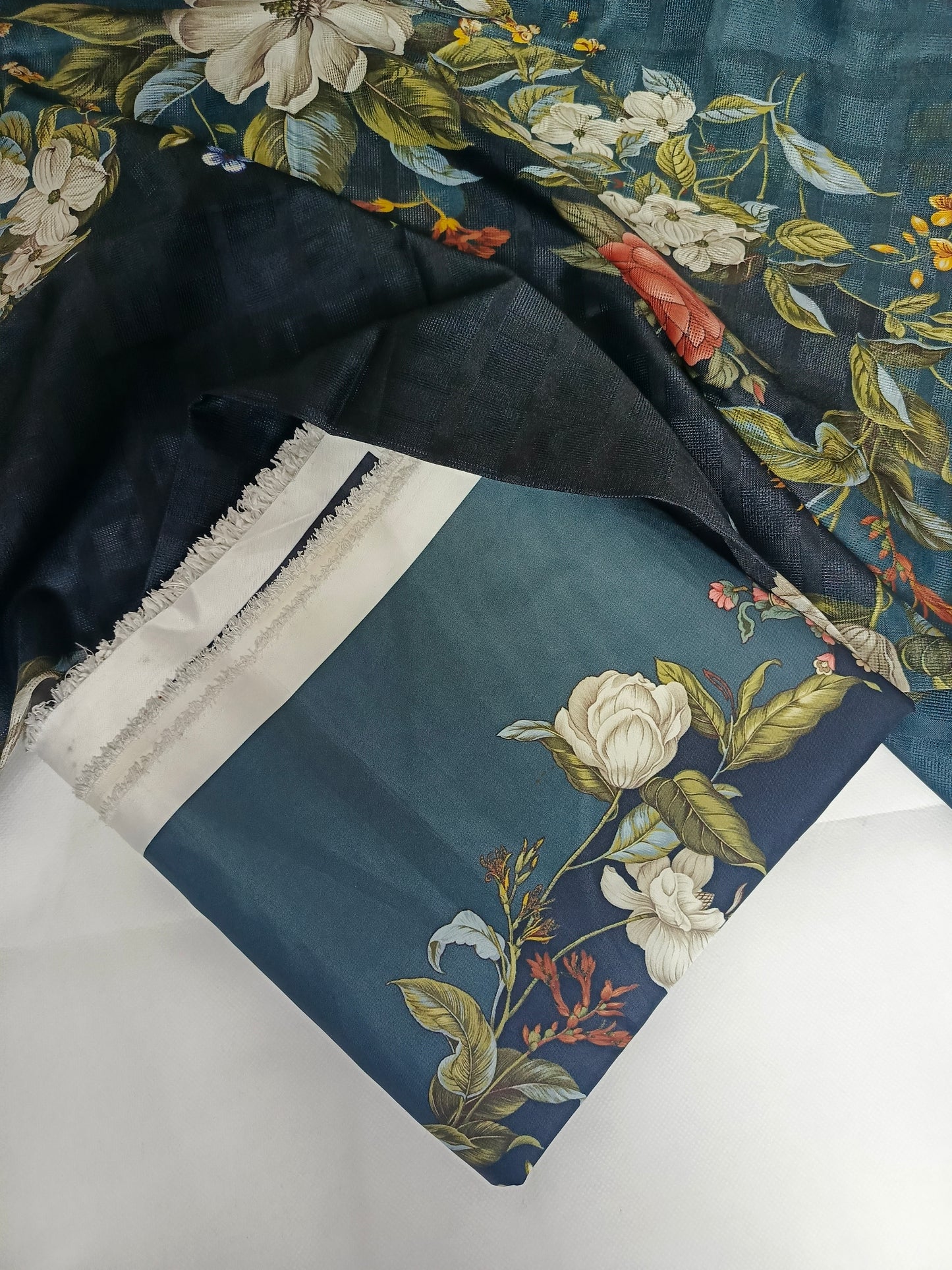 Unstitched - Silk 3pc Printed Suit
