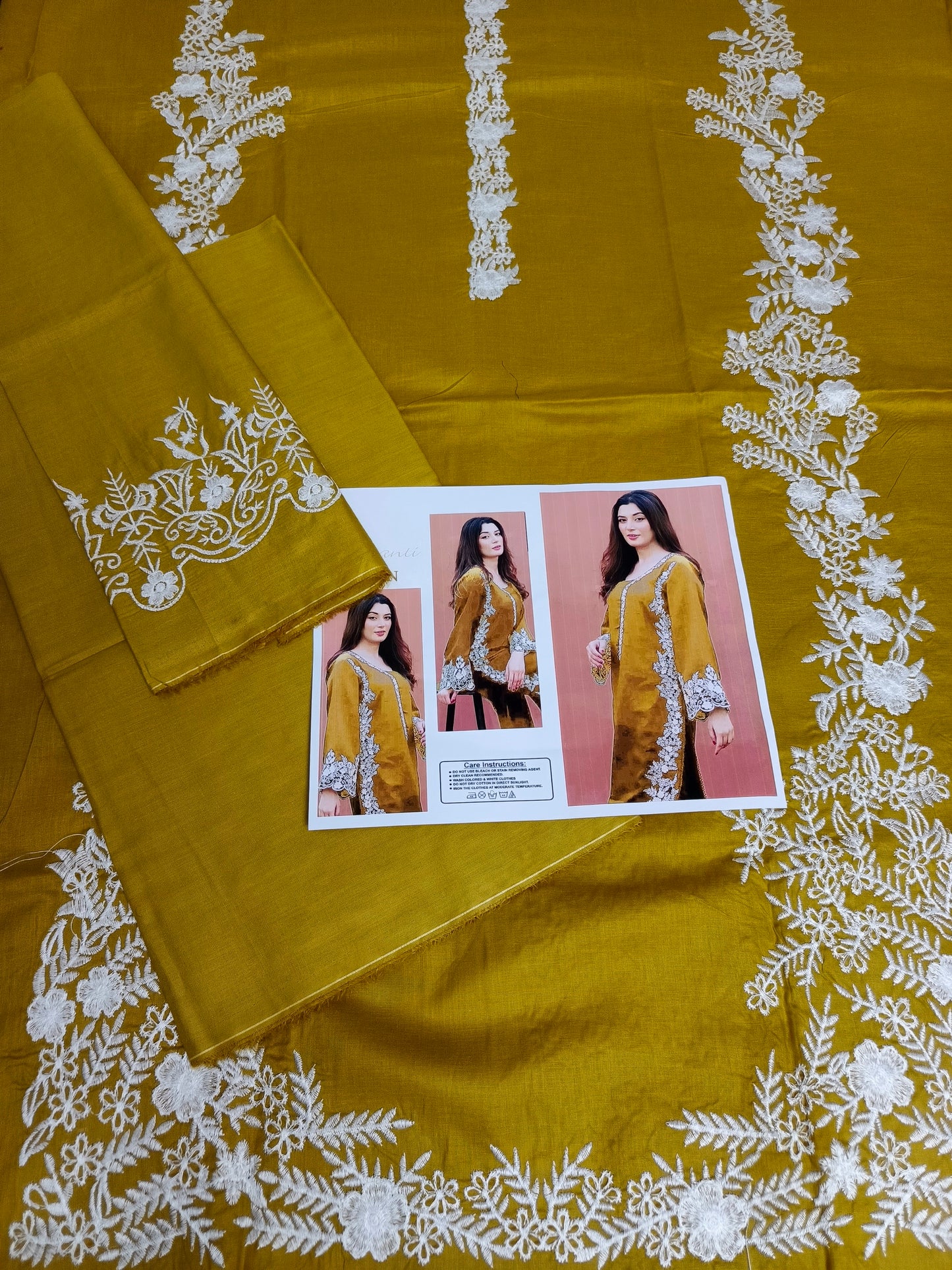 Unstitched - Lawn 2pc Embroidered Suit