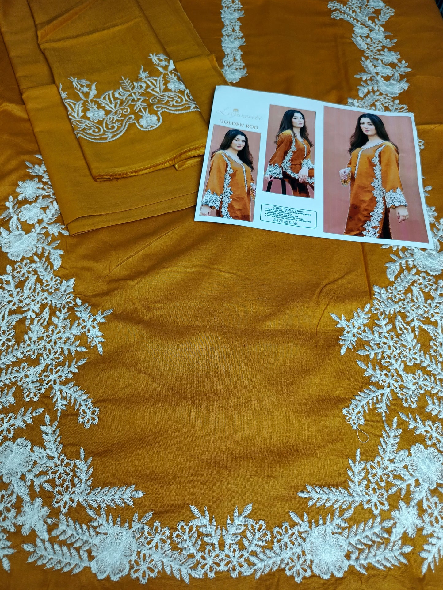 Unstitched - Lawn 2pc Embroidered Suit
