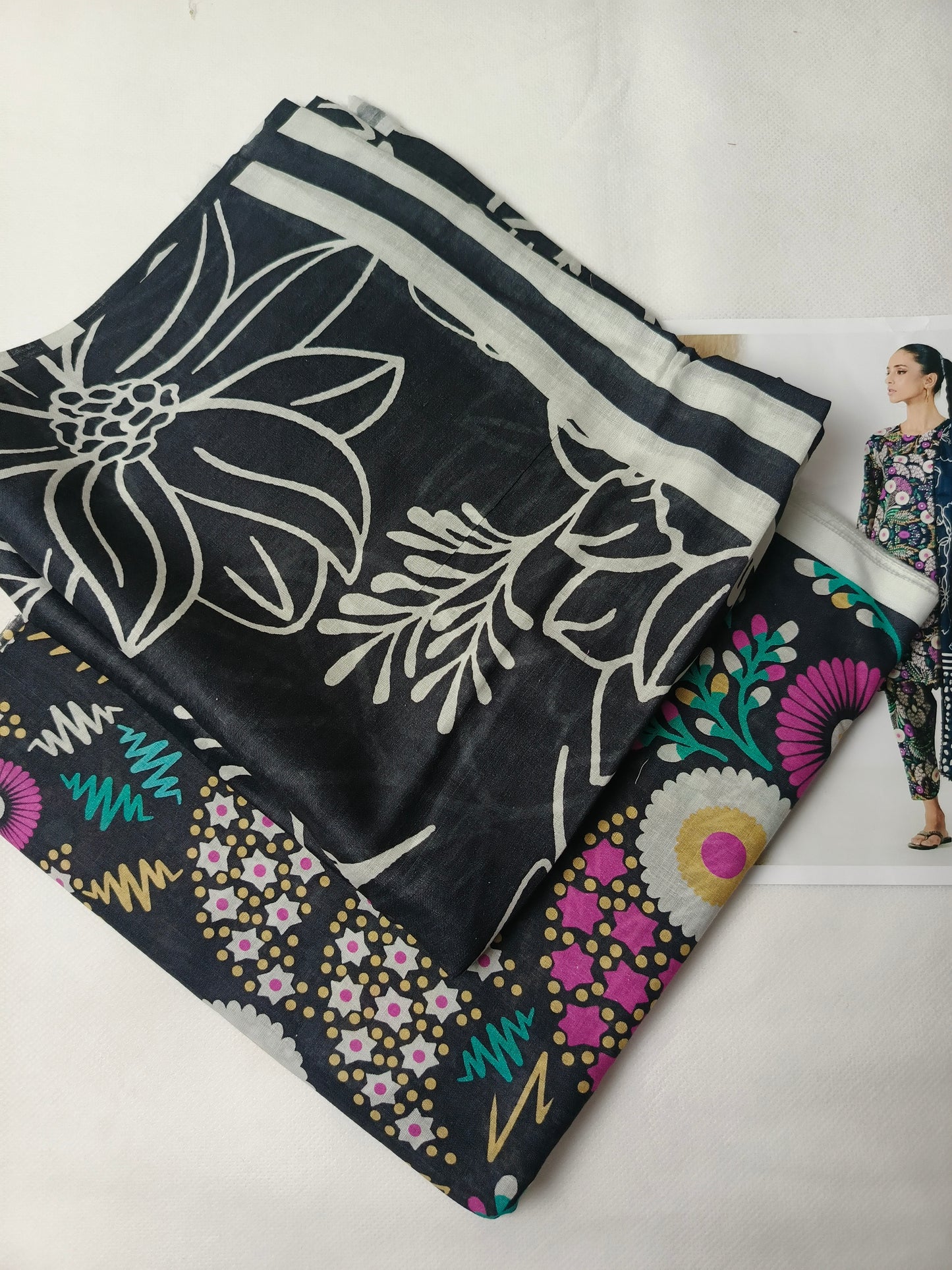 Unstitched - Lawn Allover 3pc Printed Suit