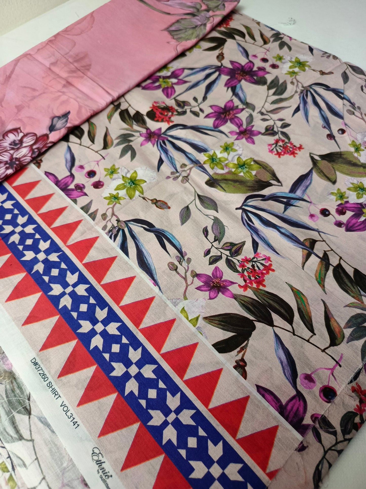 Unstitched - Lawn Allover 3pc Printed Suit