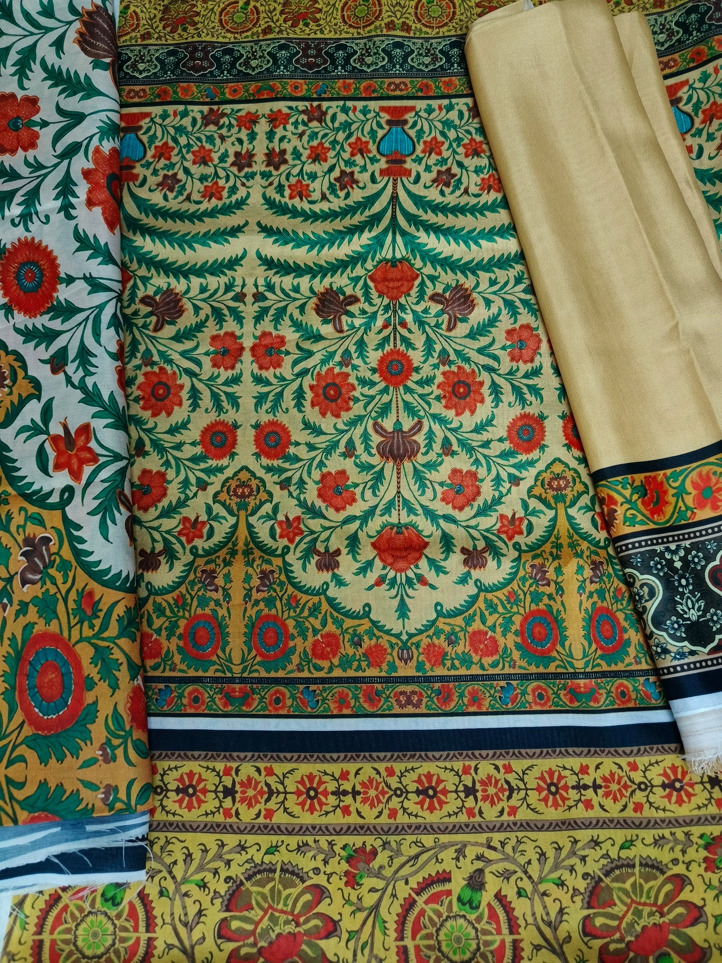 Unstitched - Swiss Silk 3pc Printed Suit