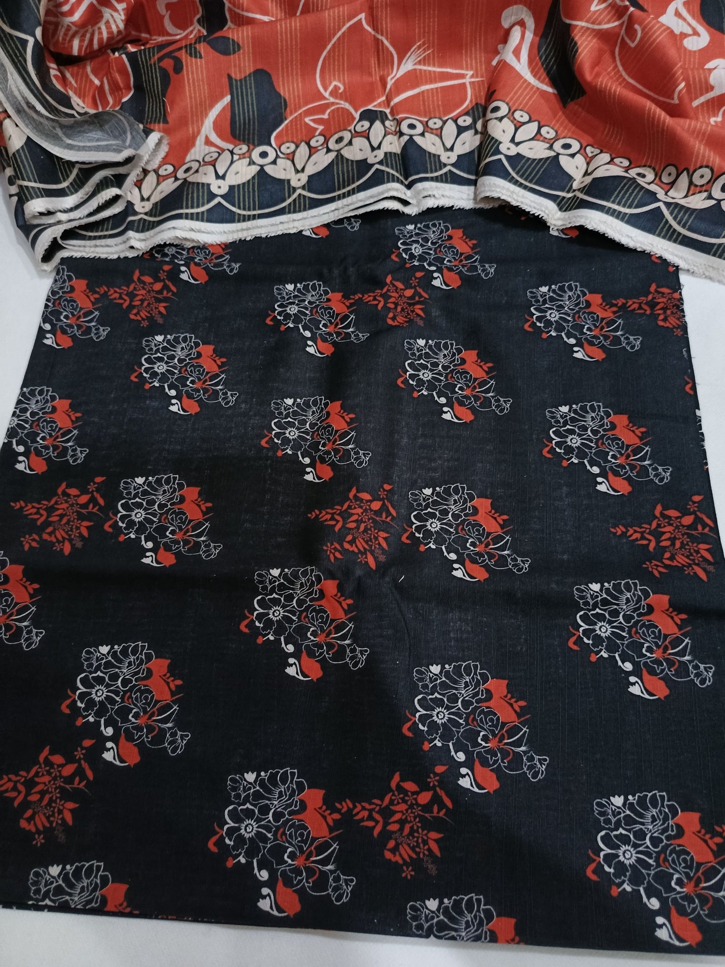 Unstitched - Khaddar 3pc Printed Suit
