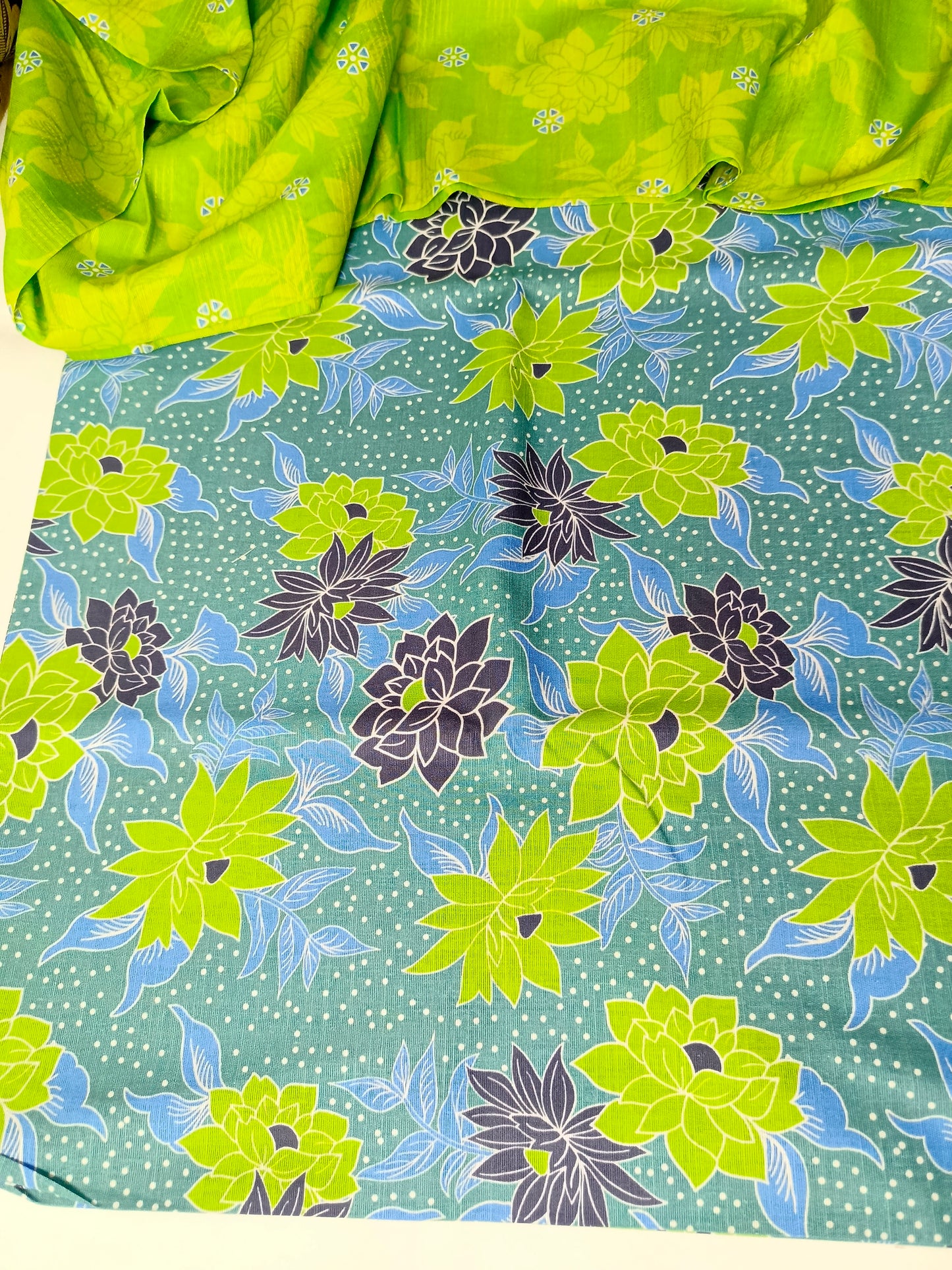 Unstitched - Khaddar 3pc Printed Suit