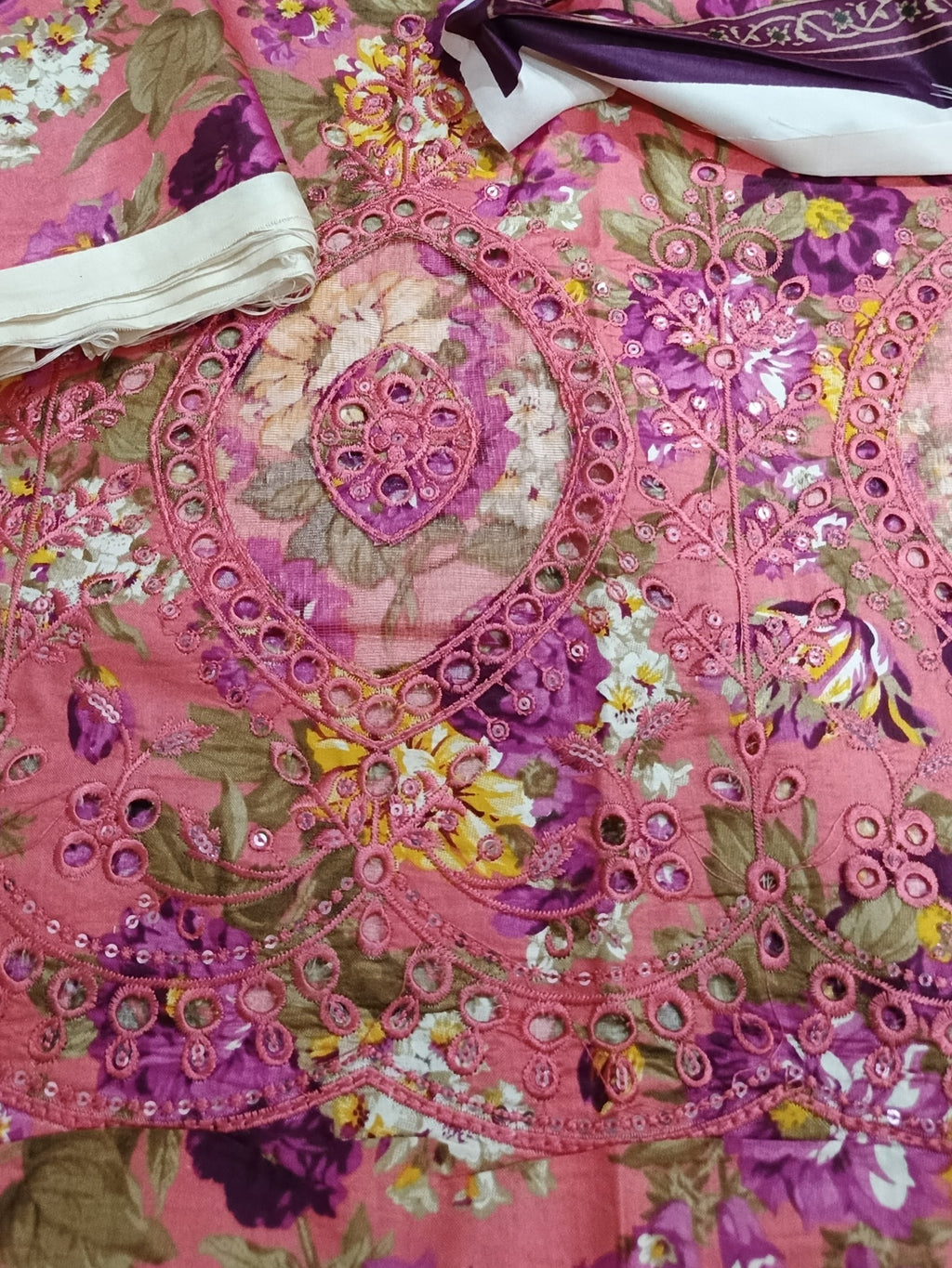 Unstitched - Linen 3pc Embroidered Suit