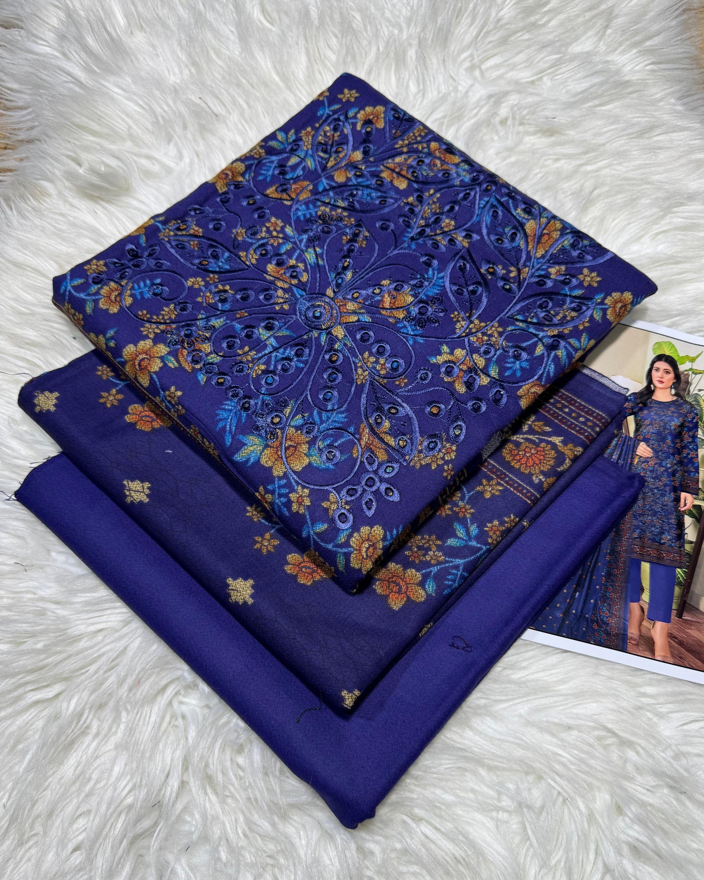 Unstitched - Dhanak 3pc Embroidered Suit