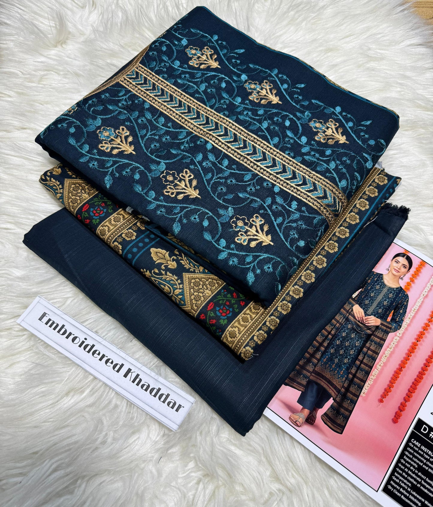 Unstitched - Khaddar 3pc Embroidered Suit