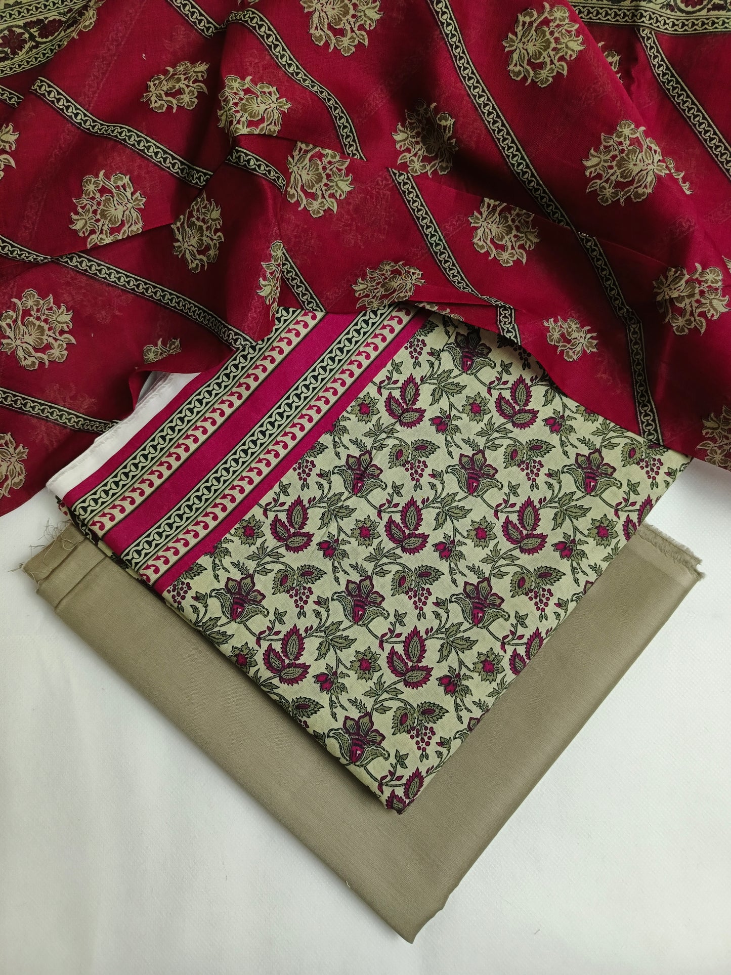 Unstitched - Lawn 3pc Printed Suit
