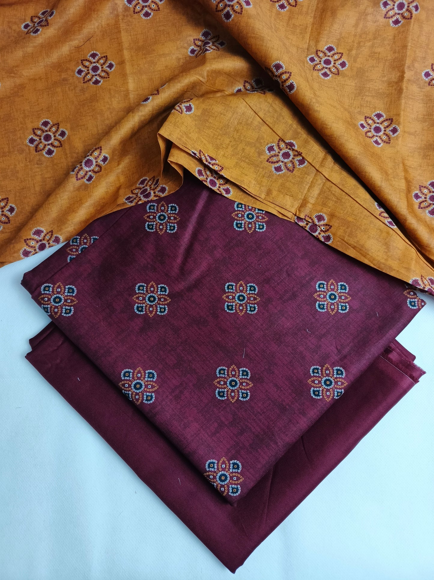 Unstitched - Lawn 3pc Printed Suit