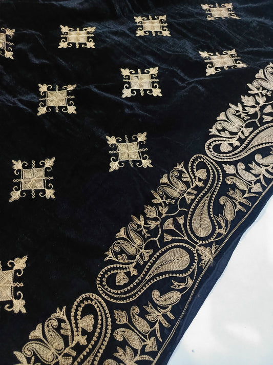 Ari Work Micro Velvet Shawl - Black
