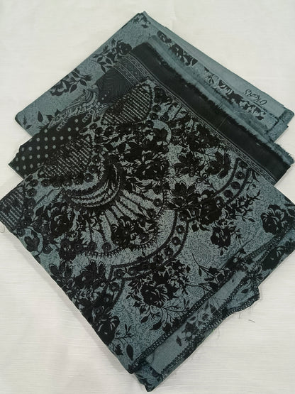 Unstitched - Khaddar 3pc Embroidered Suit