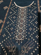 Unstitched - Khaddar 3pc Embroidered Suit
