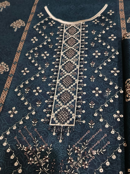 Unstitched - Khaddar 3pc Embroidered Suit
