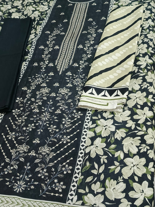 Unstitched - Khaddar 3pc Embroidered Suit