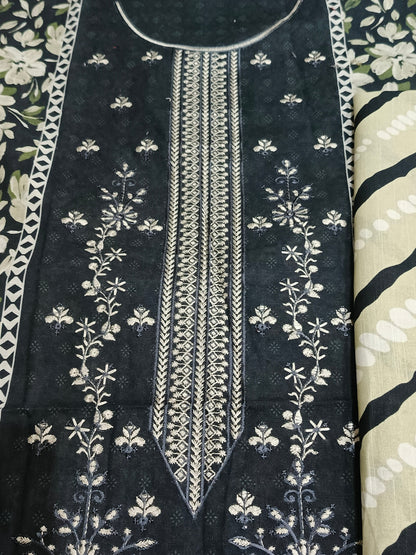 Unstitched - Khaddar 3pc Embroidered Suit