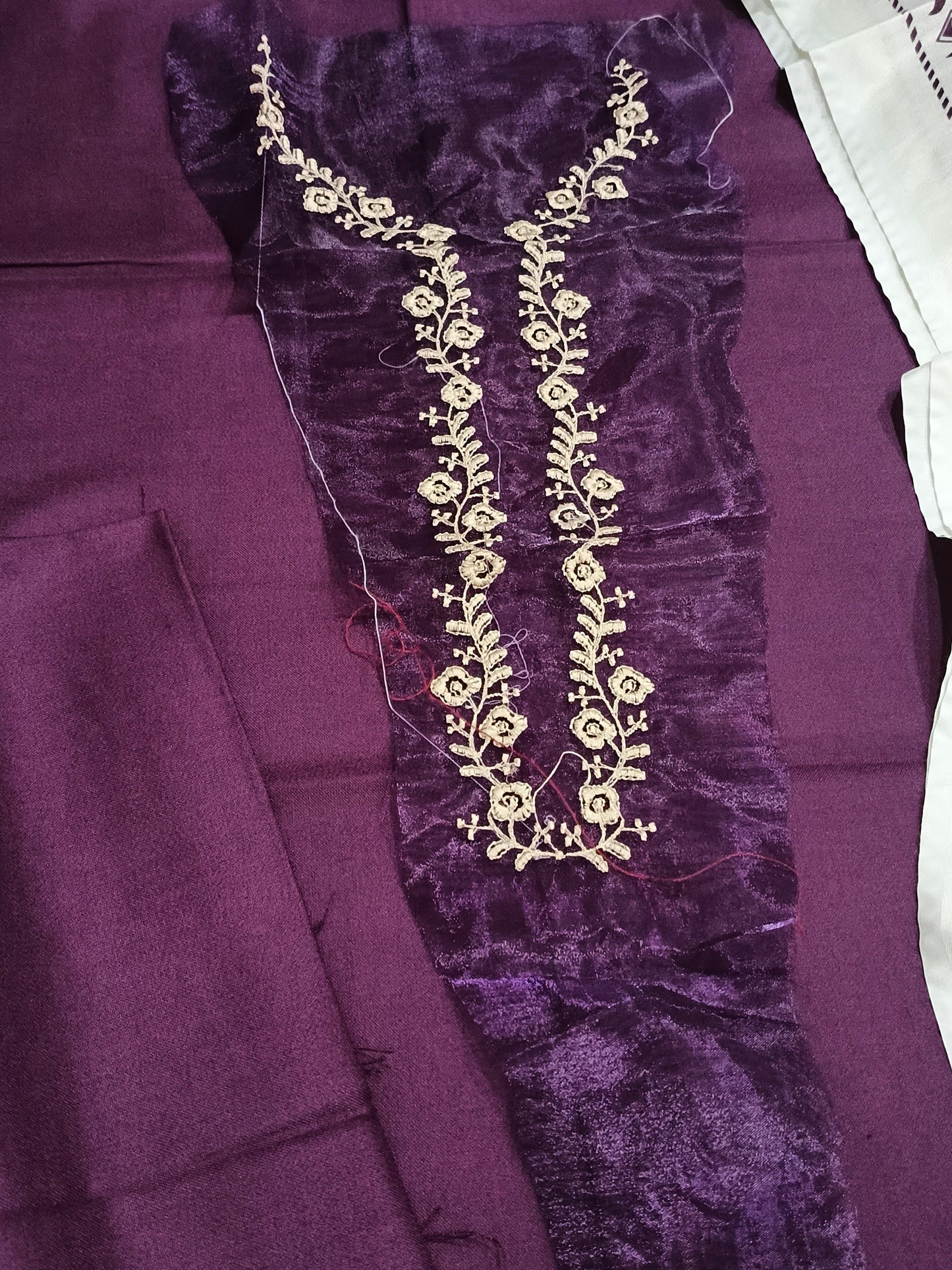 Unstitched - Dhanak 3pc Embroidered Suit